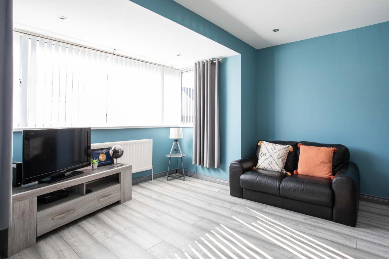 Fully Refurbished North Belfast Home Εξωτερικό φωτογραφία