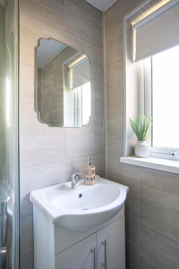 Fully Refurbished North Belfast Home Εξωτερικό φωτογραφία